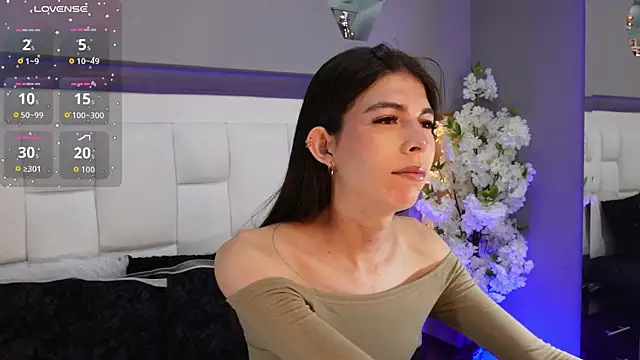 CuteAri online show from November 15, 8:21 pm