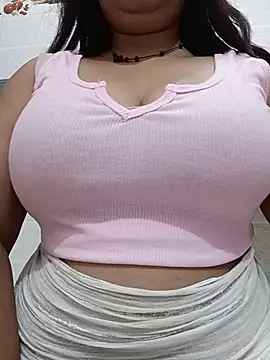 cute-mahek online show from August 8, 8:17 pm