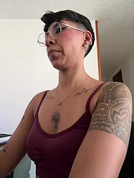 MiaMorgan  online show from July 28, 2:46 pm