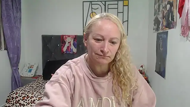 emperabigbootybigass online show from July 24, 12:36 pm