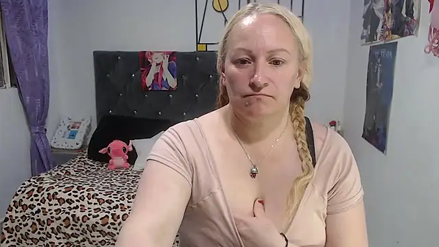 emperabigbootybigass online show from July 22, 12:28 pm