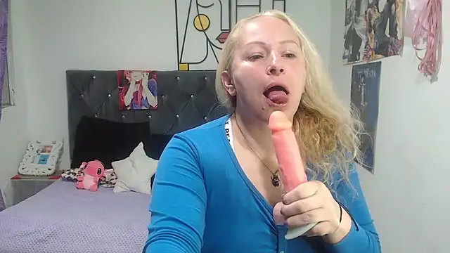 emperabigbootybigass online show from July 6, 12:21 pm