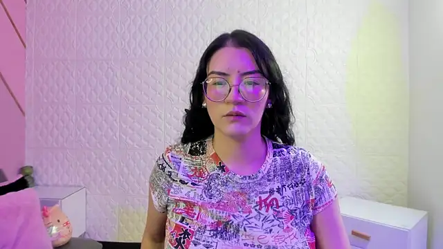 Violetaa diazz online show from June 6, 9:10 pm
