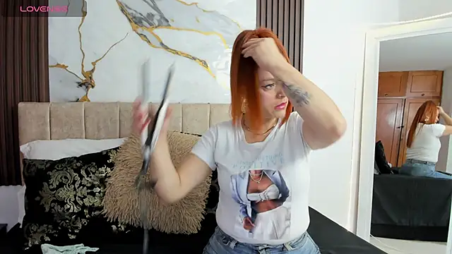 cristalwalker   online show from July 15, 11:37 am