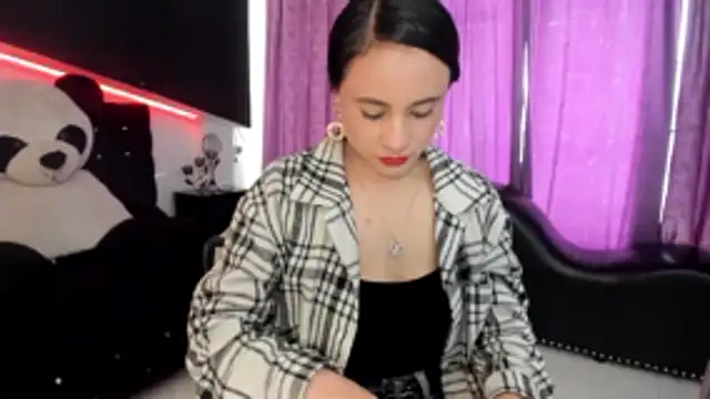 Snapshot of Coral_Gibson chatting on October 16, 1:14 pm Coral Gibson online show from October 16, 1:14 pm