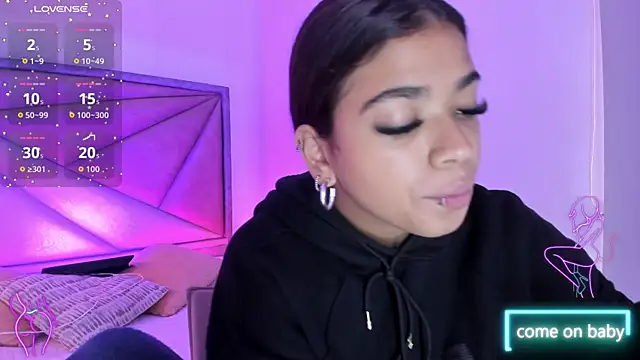 GiaFu online show from October 17, 7:06 pm