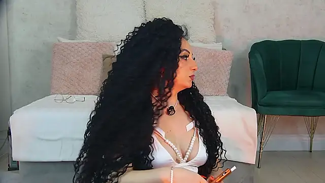 anissia teaser online show from February 17, 6:24 am