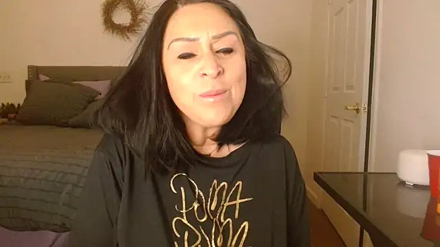 Snapshot of AlyssiaAmoreXO chatting on October 13, 9:39 pm AlyssiaAmoreXO online show from October 13, 9:39 pm