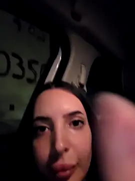 TiffanyPeretz online show from October 31, 3:49 pm