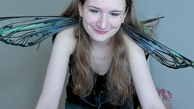 L1ittle kitty  online show from December 3, 6:49 am