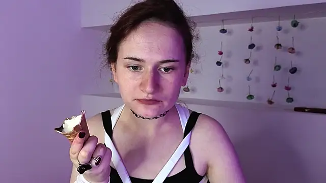 L1ittle kitty  online show from June 23, 5:27 am