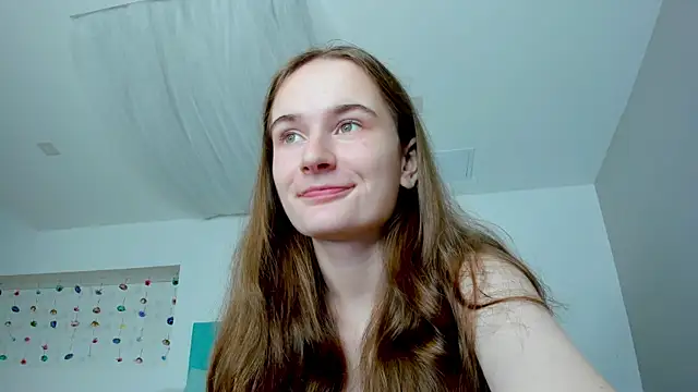 Snapshot of L1ittle_kitty_ chatting on October 11, 5:56 am L1ittle kitty online show from October 11, 5:56 am