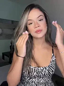 Snapshot of Alisha-Bond chatting on September 23, 11:36 pm Alisha-Bond online show from September 23, 11:36 pm