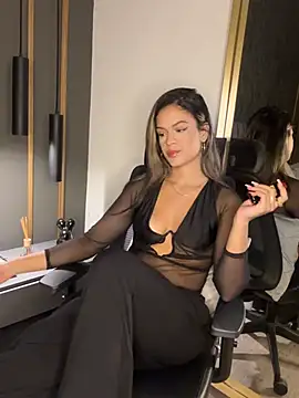 Alisha-Bond online show from May 29, 2:09 am