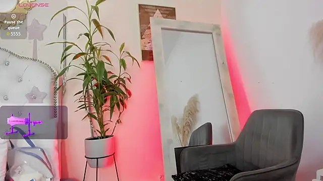 Cristal Cutte online show from November 26, 1:56 pm