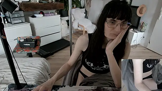 CeriseLapine online show from December 21, 11:03 am