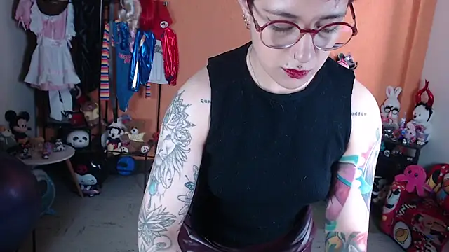 MissMiia2 online show from June 14, 5:35 pm