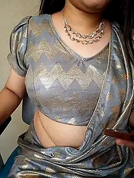 Snapshot of Hynahhh4u chatting on September 16, 7:16 am Hynahhh4u online show from September 16, 7:16 am