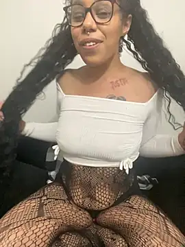 Princess Desirae online show from June 18, 6:48 am