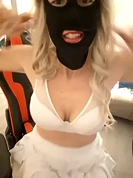 SexyLayla1 online show from February 2, 5:01 pm