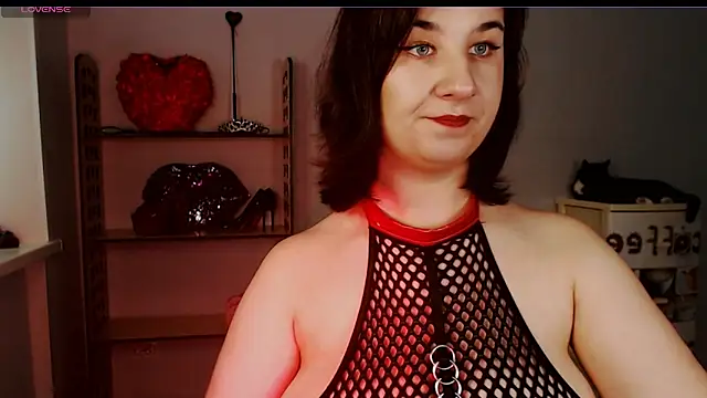 Snapshot of Goddess_Sophie chatting on September 14, 7:39 am Goddess Sophie online show from September 14, 7:39 am