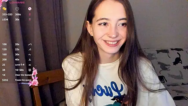 EvaBradley online show from December 18, 7:18 pm