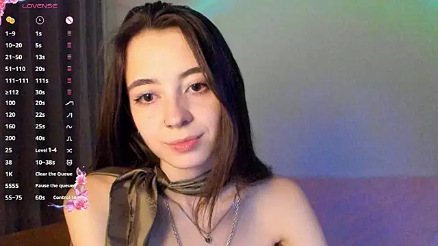 Snapshot of EvaBradley chatting on October 5, 6:35 pm EvaBradley online show from October 5, 6:35 pm