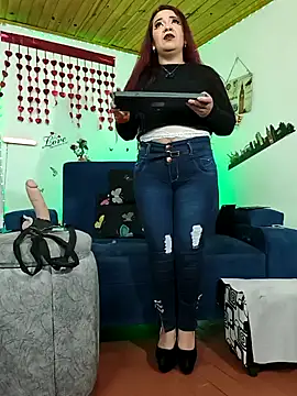 keila j online show from September 13, 10:12 am