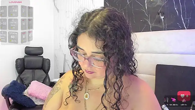 Reginavegaa online show from July 24, 9:07 am