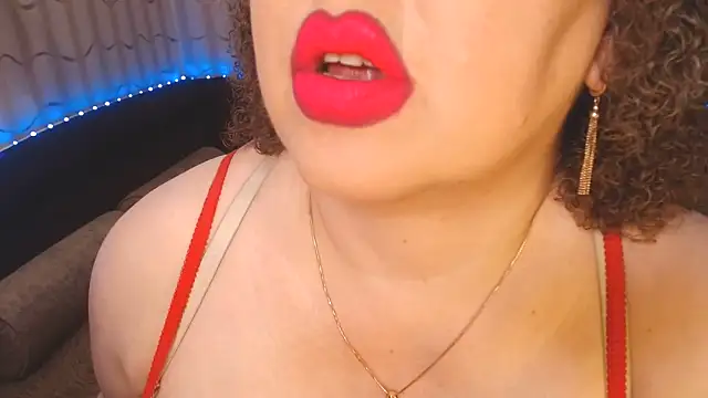 BustyKatty online show from June 2, 9:49 pm