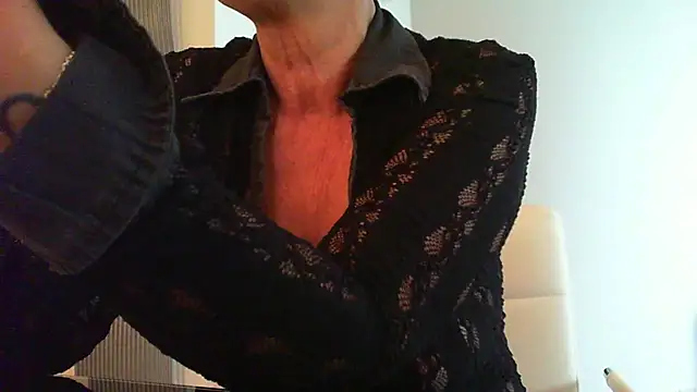 Snapshot of __Angel78__ chatting on October 21, 12:09 pm Angel78 online show from October 21, 12:09 pm