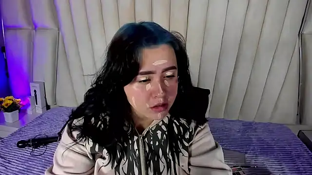 Victoria Rossy online show from June 16, 9:49 pm