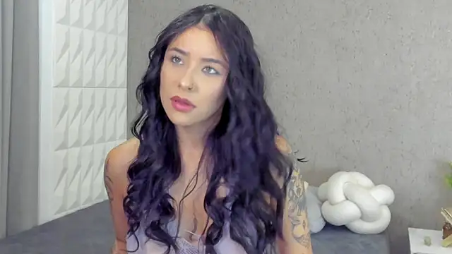 SweetGirl       online show from June 25, 9:57 am