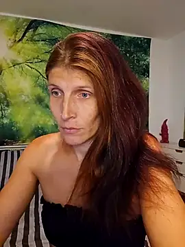 Lenchen  online show from July 6, 6:54 pm