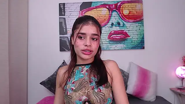 Snapshot of lissbrown chatting on September 29, 1:27 pm lissbrown online show from September 29, 1:27 pm
