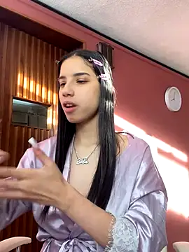 Snapshot of Praga_Pink chatting on October 20, 11:35 am Praga Pink online show from October 20, 11:35 am
