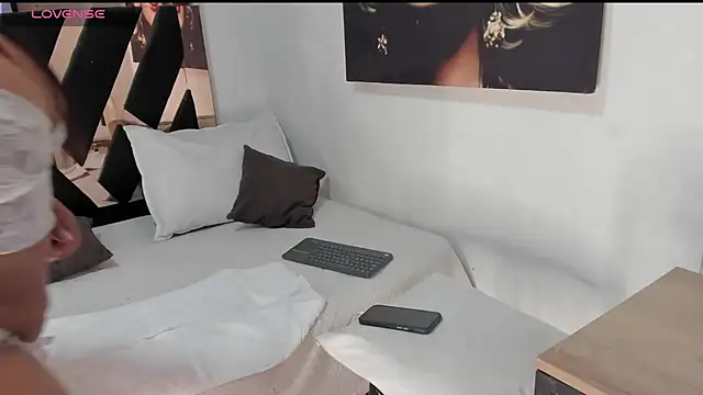 Alenajones online show from June 29, 5:58 am