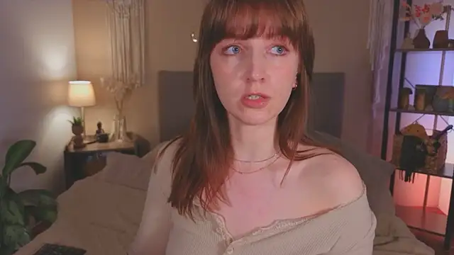 dearmoa online show from February 28, 8:30 pm