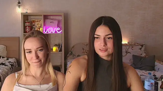 Snapshot of ShySonya chatting on October 16, 11:02 am ShySonya online show from October 16, 11:02 am