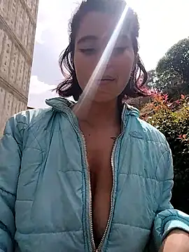 Alexandra 65 online show from March 14, 2:40 pm