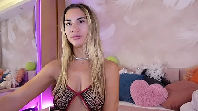 JullyBlair online show from July 4, 4:08 am