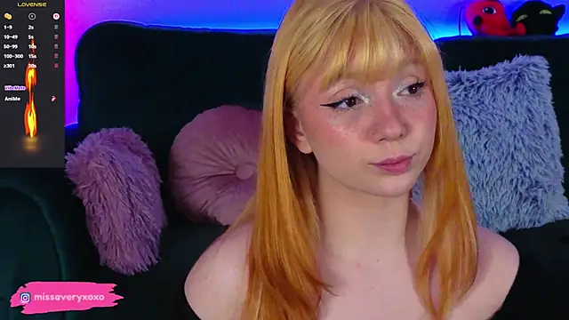 Avery-- online show from May 1, 11:30 pm