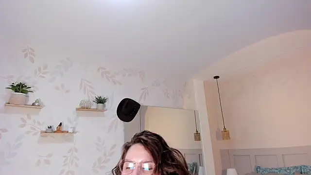 MartinaGuzmann online show from June 17, 2:13 am