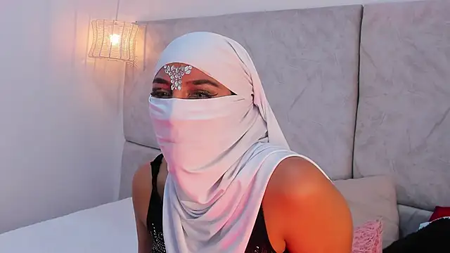 naomiii   online show from November 20, 12:17 pm