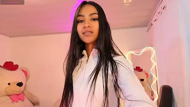 Snapshot of Jazmin_tay chatting on October 6, 11:38 am Jazmin tay online show from October 6, 11:38 am