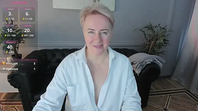 Nika Smit online show from November 16, 10:15 am