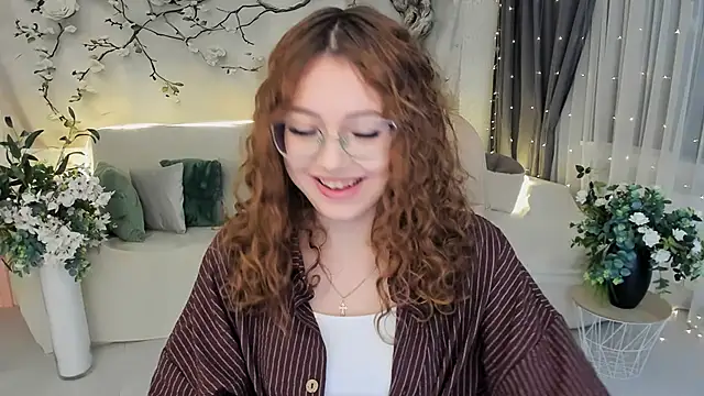 SereneFlame online show from November 27, 4:32 pm