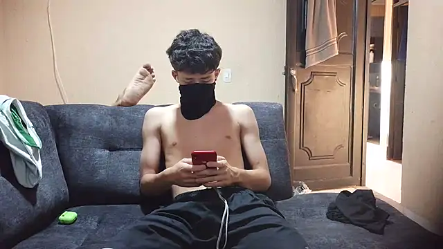 Danielraz online show from July 25, 10:50 pm