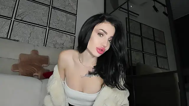 Snapshot of NancyLovee_ chatting on October 4, 9:19 pm NancyLovee online show from October 4, 9:19 pm