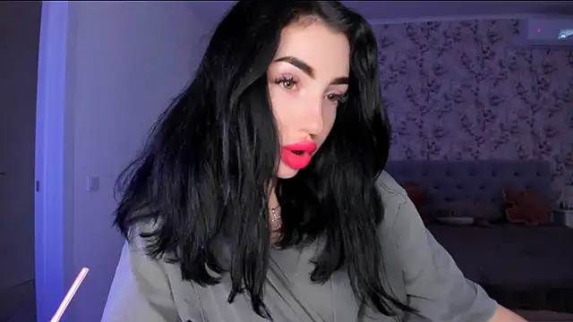 NancyLovee  online show from July 6, 4:53 pm